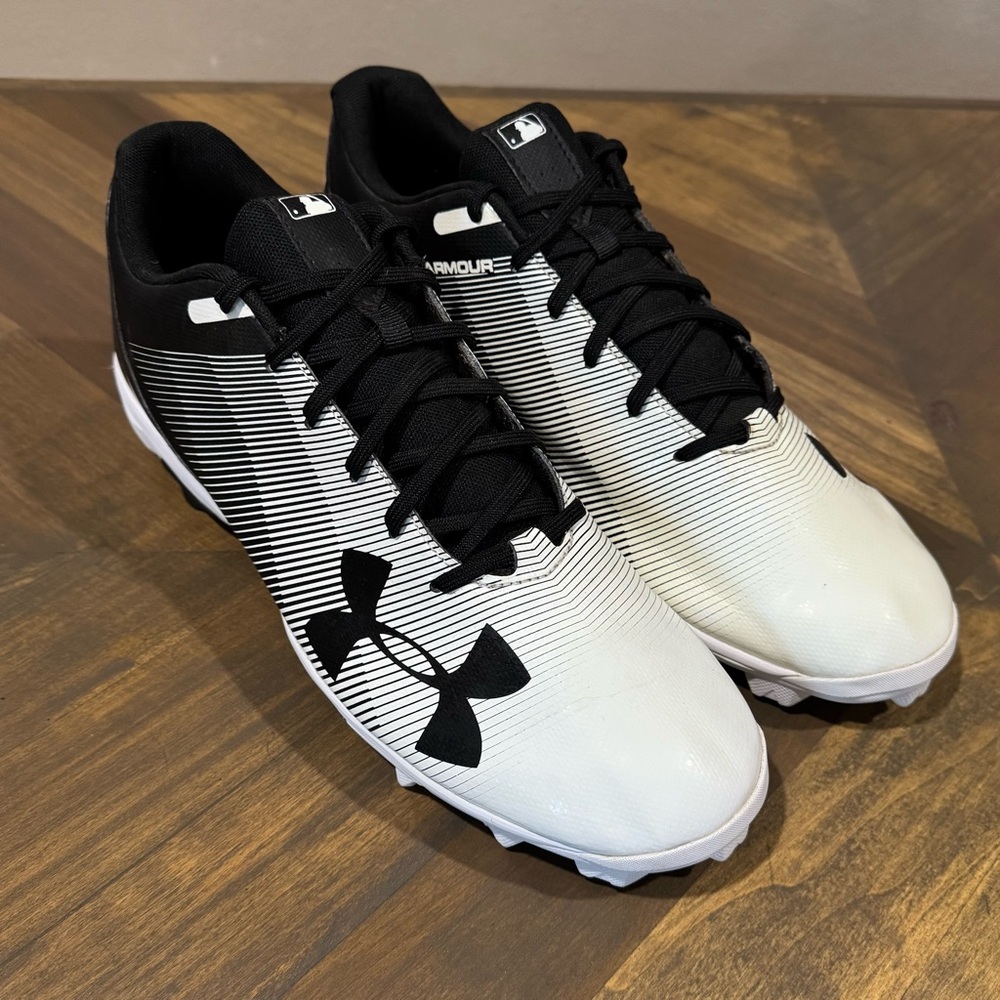 Mens Under Armour Leadoff Low Rubber Baseball Cleats Black 1297317-011 Sz 13